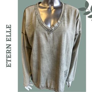 Etern Elle Lightwight Casual Pullover Top V-Neck Button Back Tie Small Medium